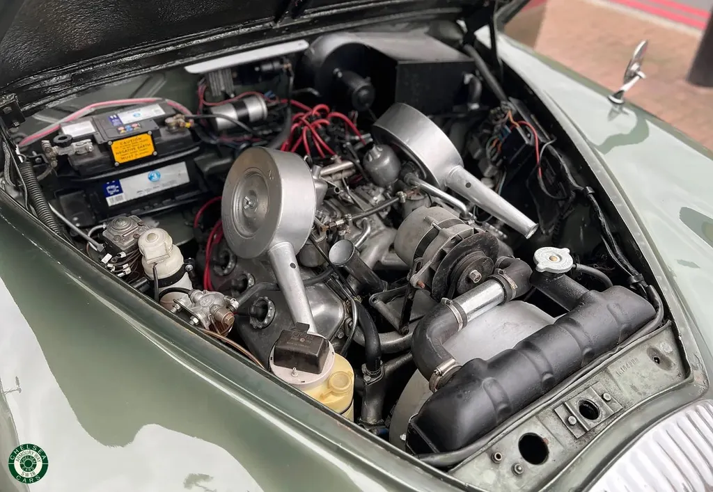 Daimler v8 250 ckd5fcyhfqu26rjpghjwr