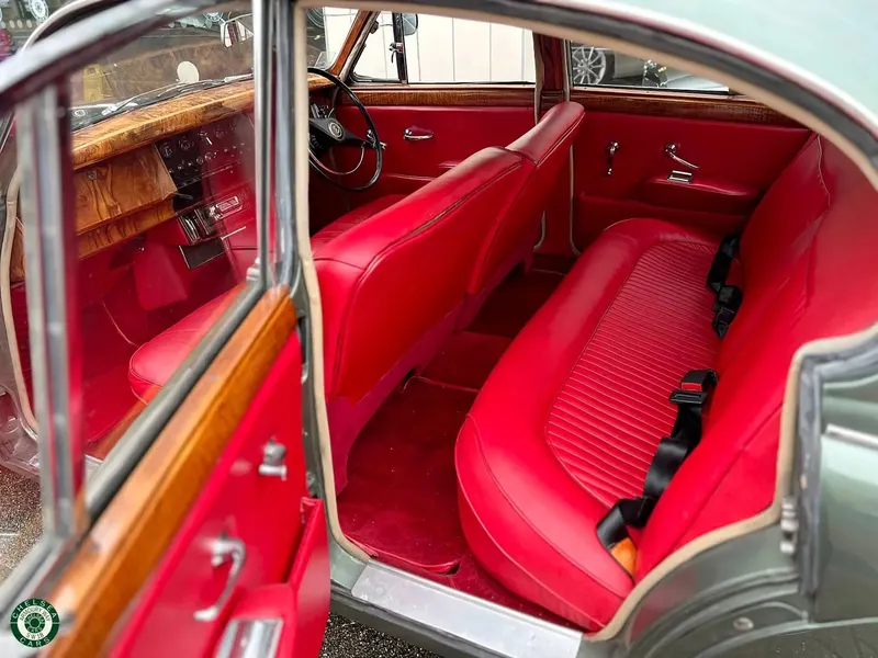 Daimler v8 250 rtwsfrsulzzvbn1ejz2co