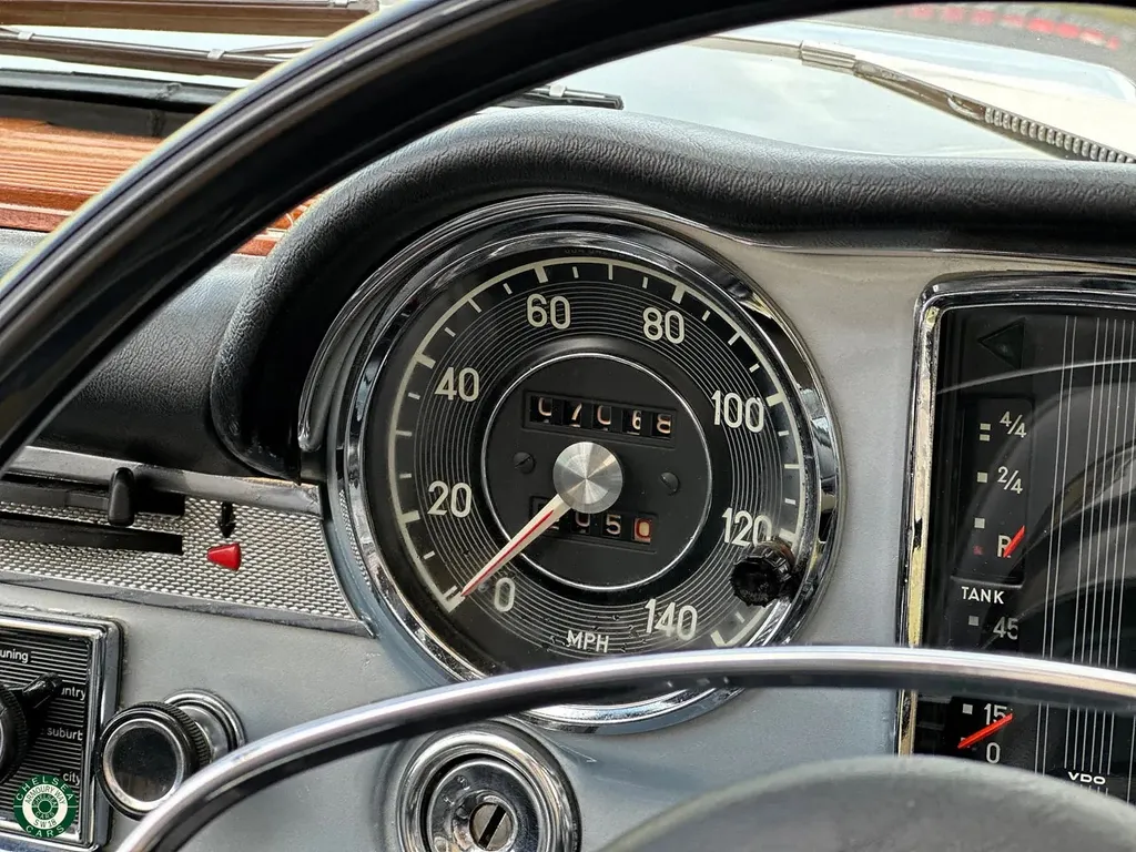 Mercedes 280sl 6j gncvyr4roa8lmh4qlp