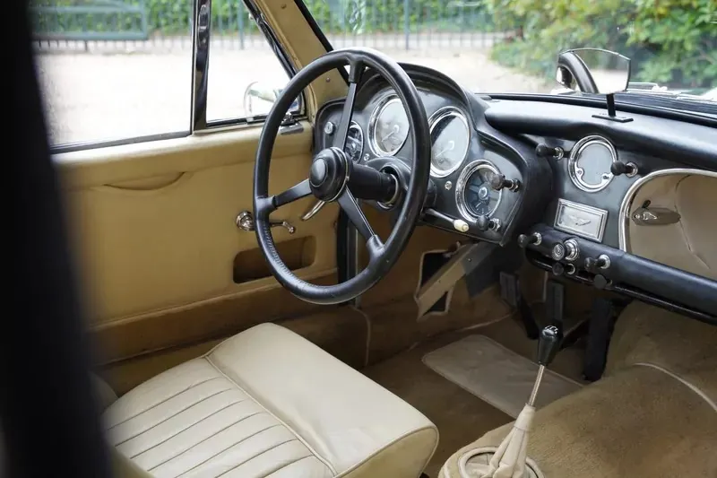 Aston martin db24 mk3 gzrukcwh6rulopo48hhzi