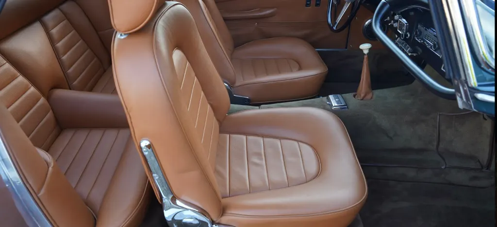Maserati 3500 n02a4qfgl0or4gm7bdxd1