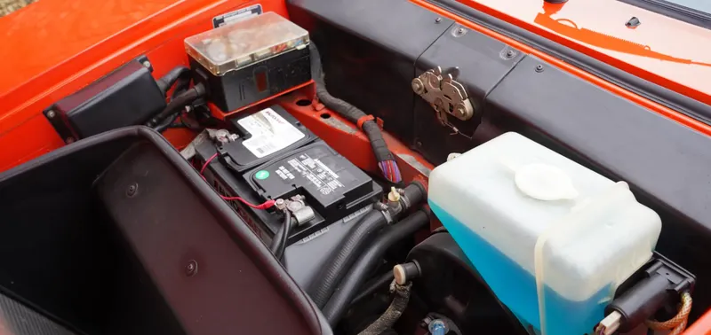 Bmw m1  trclwrtju2usyypim6nb