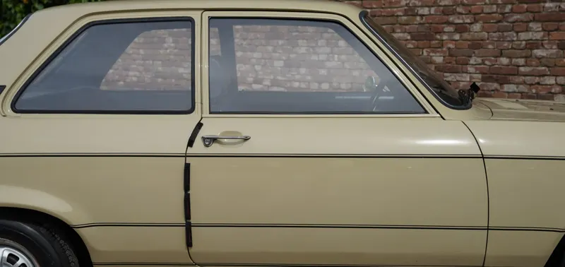 Opel ascona  85slotvh1ppfdcr khyy