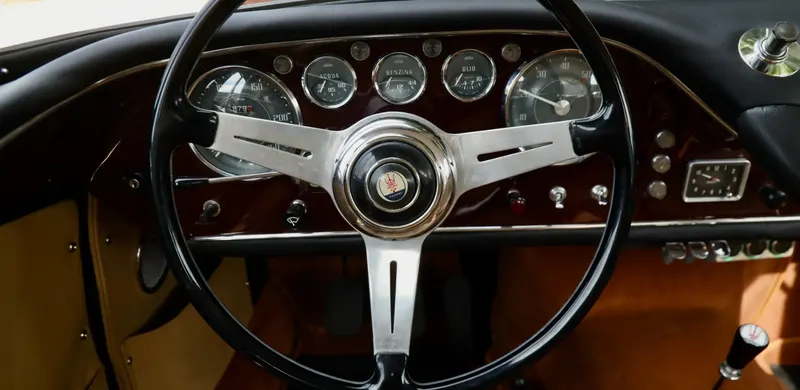 Maserati 3500 gt  ti947cqyfcrvyn4zucbdv