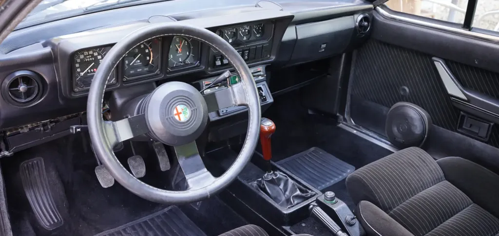 Alfa romeo gtv 6 2.5 z17mo5q0um4ljenkyccum