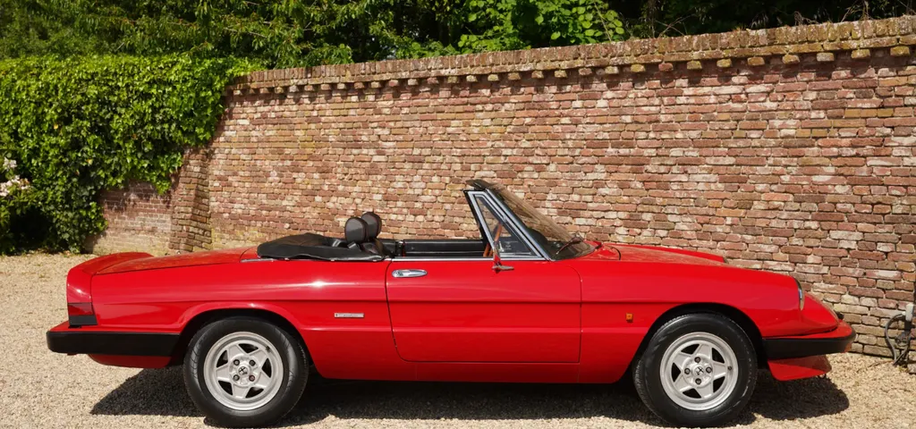 Alfa romeo spider pipewqheryevt6d8vp2y2