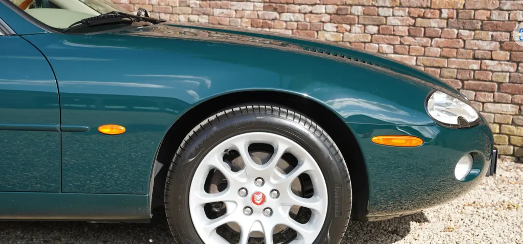 Jaguar xkr 1zeswsuuvd7 9x695frm0
