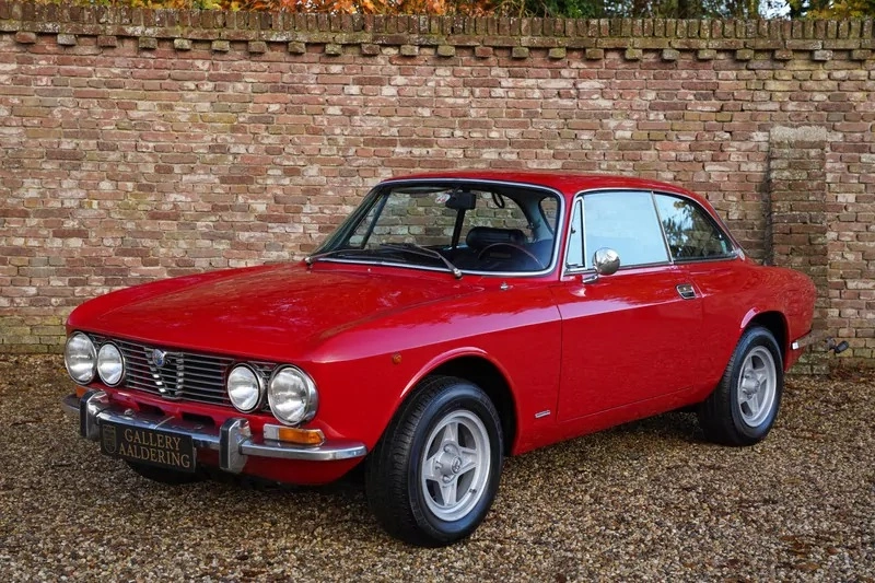 Alfa romeo 2000 s6wnghxywqbnvhlftu8us