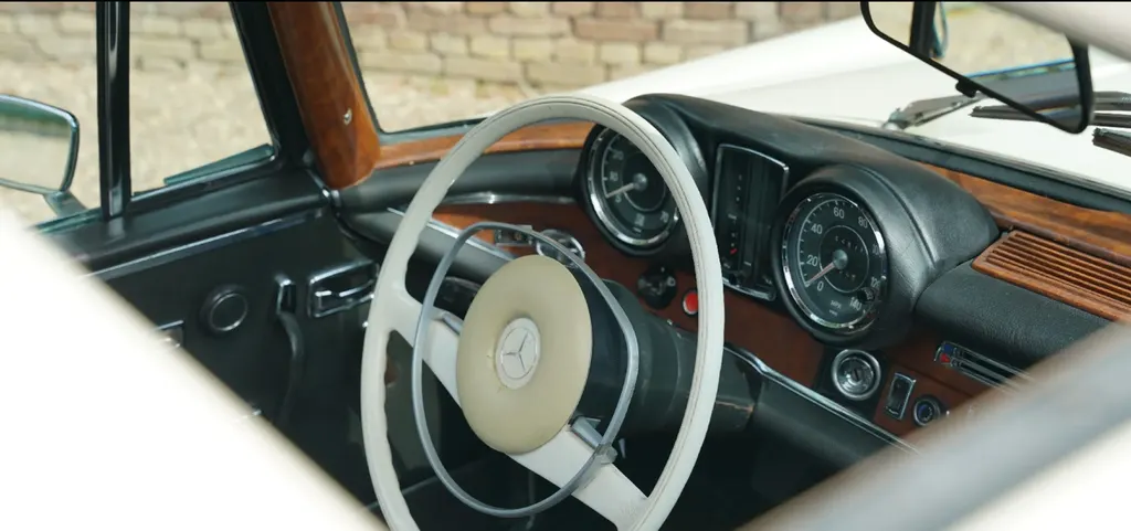 Mercedes benz 280 9blxrnarxsaellur mnrd