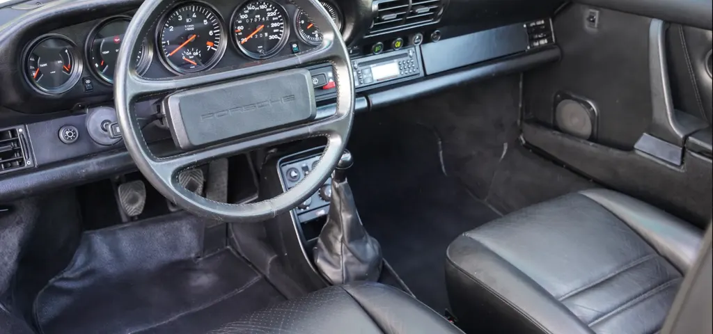 Porsche 911 3.3 turbo dpfcgjom0ojnmnt8p7pds