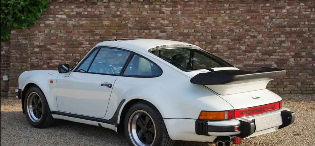 Porsche 911 3.3 turbo fzmaj8vsljboiz6l15pqj
