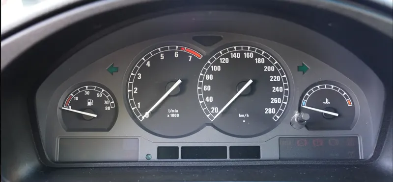 Bmw 840 bsrp6wlmjfki5adqmkb z
