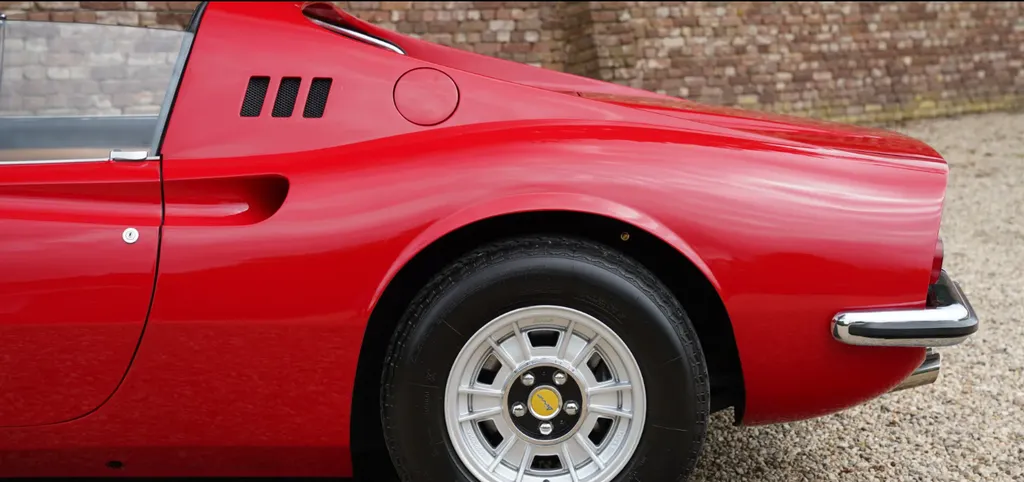 Ferrari 246 wjjoj2xkm9wm2behrgmj4