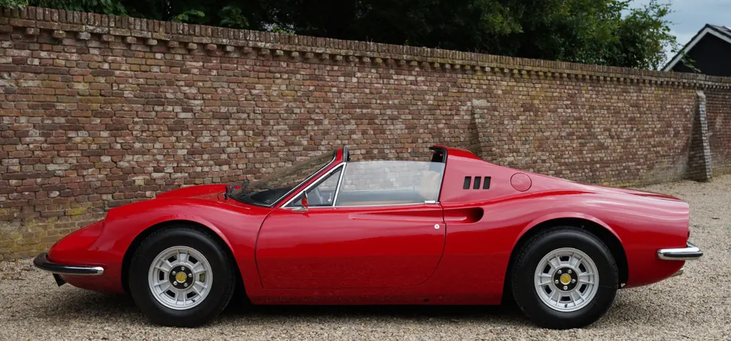 Ferrari 246 xswbpa1o0lw7udlhjlpdw