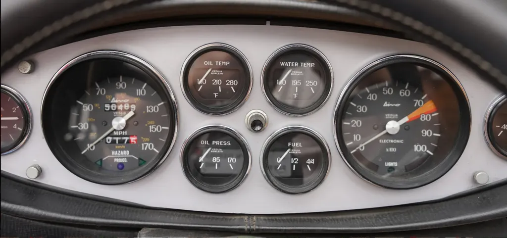 Ferrari 246 zfils3u9twmkv65x49jlw