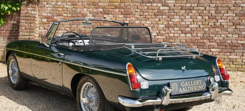 Mgb roadster mk2 40nusigzzfkm9kr ko4rr