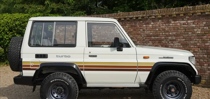 Toyota land cruiser 6s9kll zsewink29eq  y