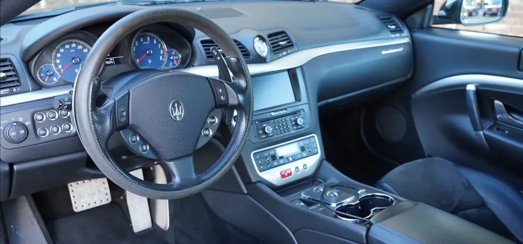 Maserati granturismo 1vrbva883hm2mcbuuboeu