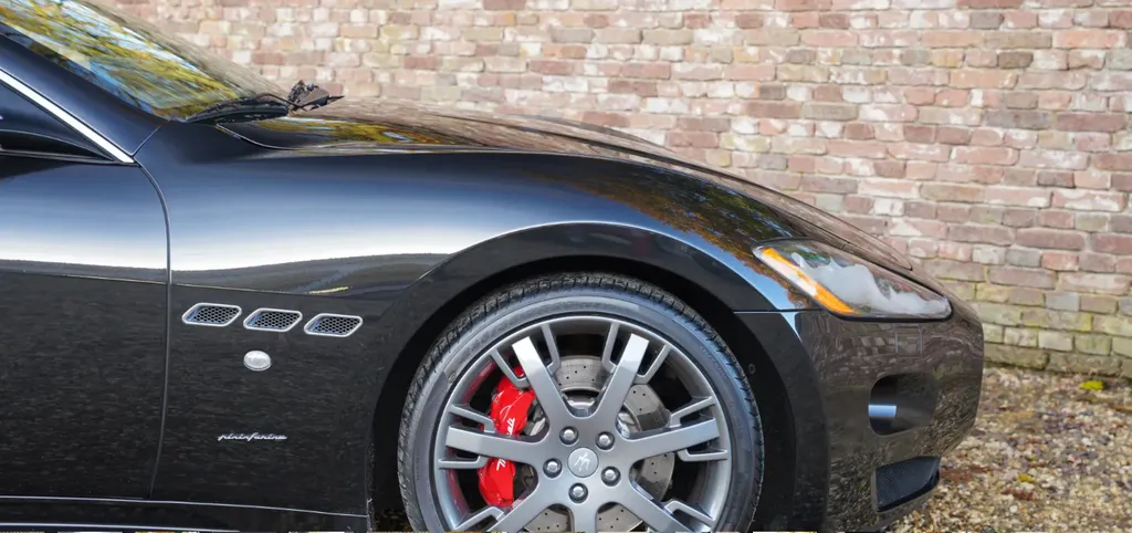 Maserati granturismo 7f idy7iz49sn7exvsojf