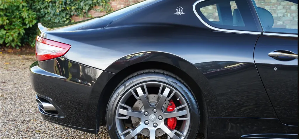 Maserati granturismo rlky4qyo1e 75yd0jg3rx