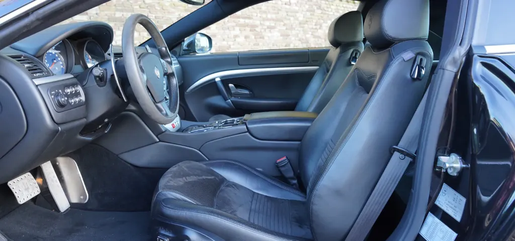 Maserati granturismo uyokgmd8efetqd lfnsyj