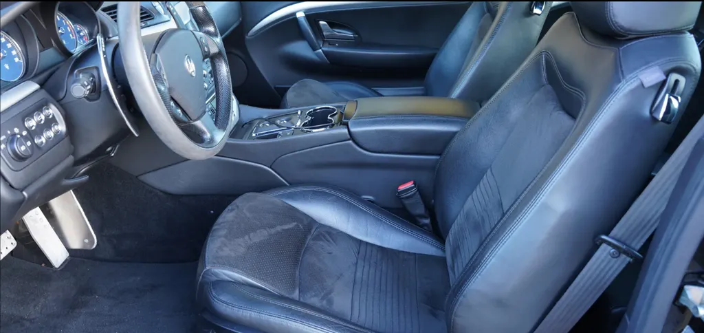 Maserati granturismo puylb5xibgf9huer3lwss