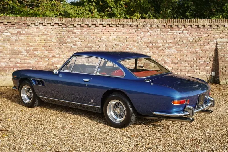 Ferrari 330 gt series 2 v1rapojnb1siafskdm88v