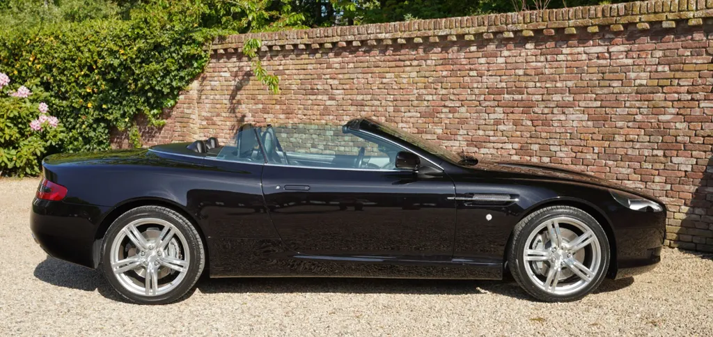 Aston martin db9 eiye7tq9mygpd9ewybbdo