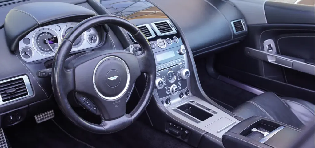 Aston martin db9 cfe9im24oyo ex2qbt1e8
