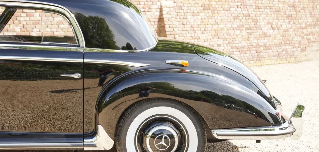 Mercedes benz  300s bfyl6rua5sycikpfbbc3n
