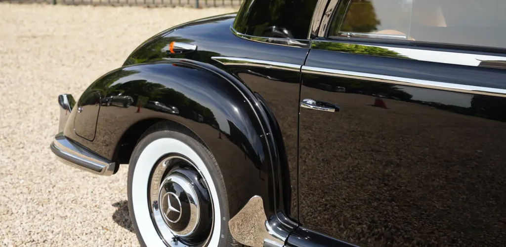 Mercedes benz  300s jwpi a4 liofpor h9ajm