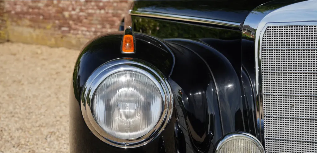 Mercedes benz  300s ymobbz89j4k65bczwutxn