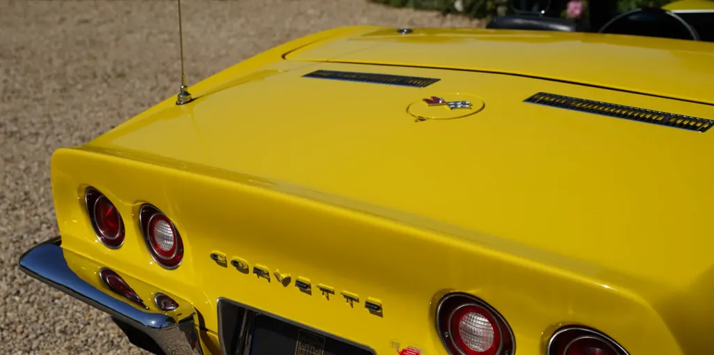 Corvette c3 9gkgzvsafviq4dp98mita