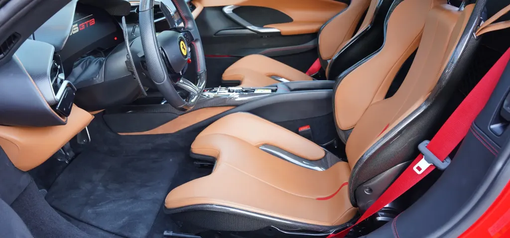 Ferrari 296 ui7om6s8pjfqwxfunji4j