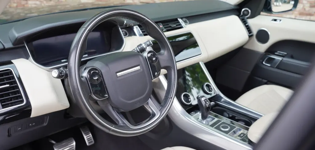 Land rover range rover 0x0zlr38idwlnrrozqojn