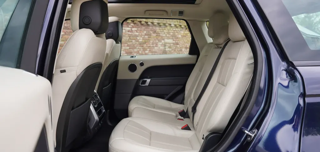 Land rover range rover sprcmxxnclrjofvqvjddd