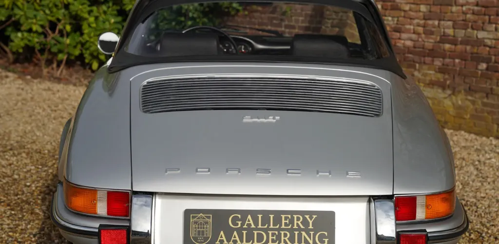Porsche 911  ejgasi7sufgyhbgl5dfys