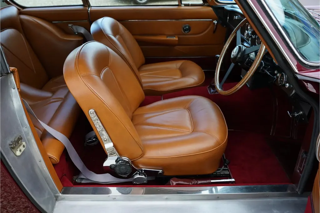 Aston martin db6 jrpku1miyv64oiozmay9c