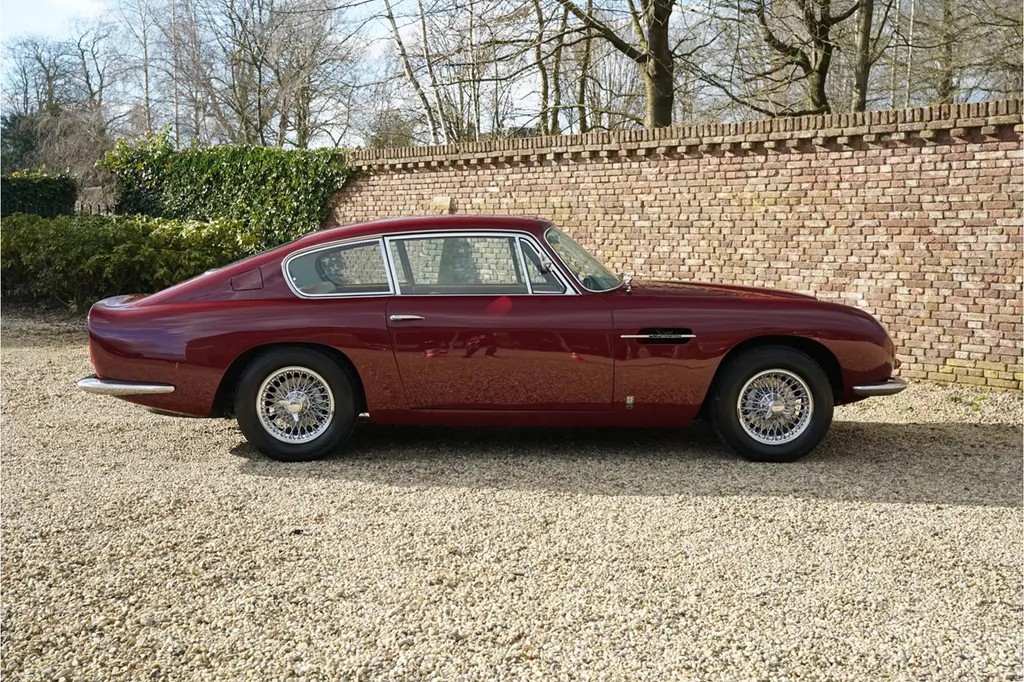 Aston martin db6 eun1uewr7w3xmhc3sbfxe