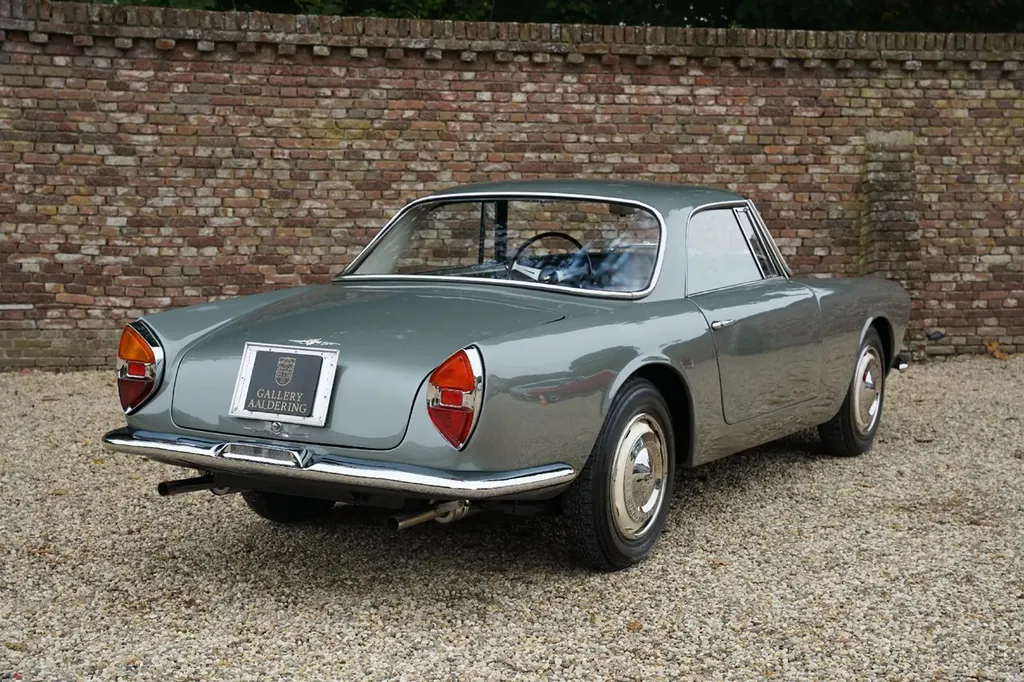 Lancia flaminia crijlfxwotxebspgns2rr