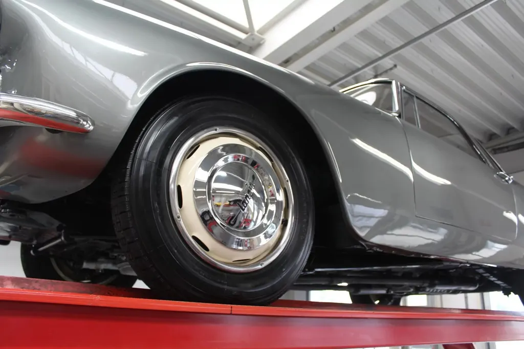 Lancia flaminia kodkrrp9bv6dmj2fxmnce