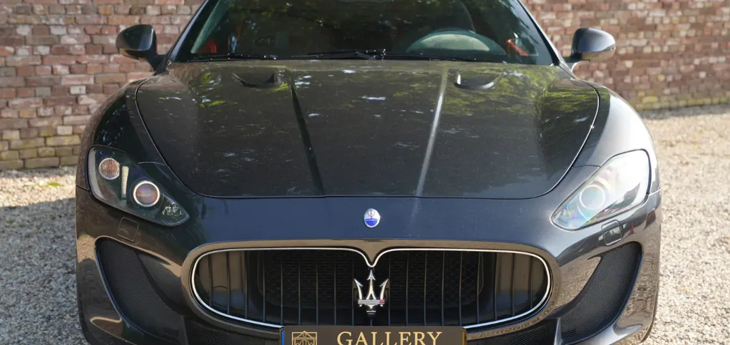 Maserati granturismo mnuvfygjnjh1ndlxslhhh