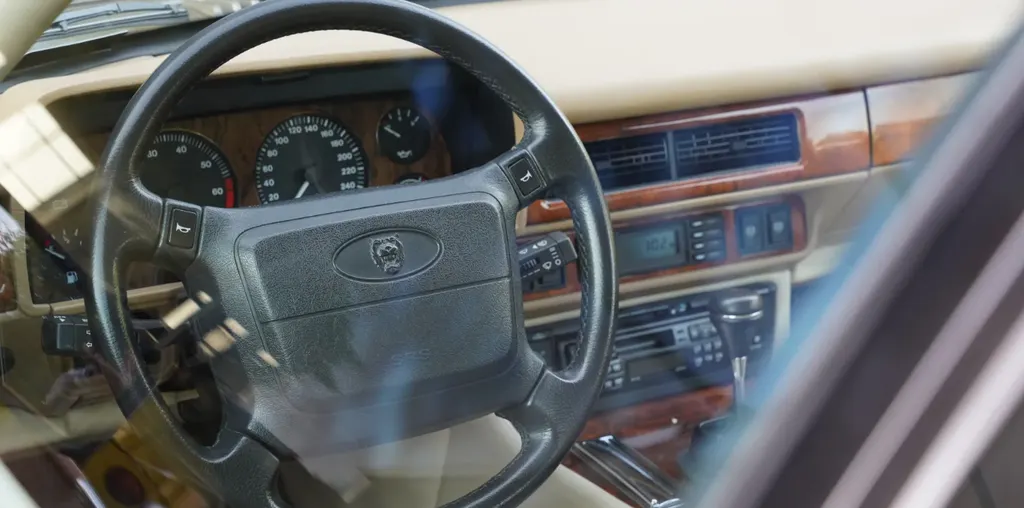 Jaguar xjs 4.0  ieqdilbozjeghsye oz7t