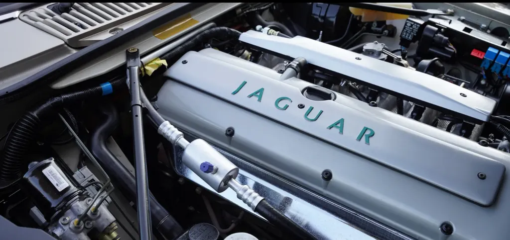 Jaguar xjs 4.0  nlk xenlyrbar0h9bhz c