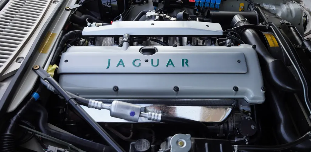 Jaguar xjs 4.0  iykqho7dcdjamdvg5hnde