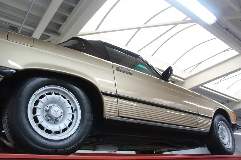 Mercedes benz 380 cfkeczld fuut5l0zpsau