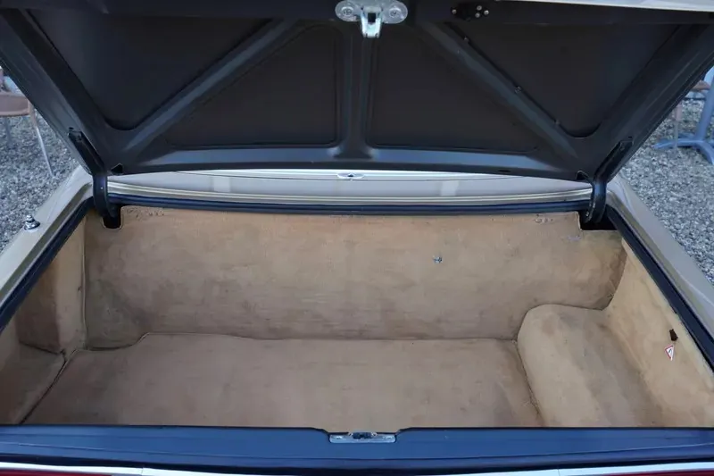 Mercedes benz 380 n76ddrr0laowtphhkxeqx