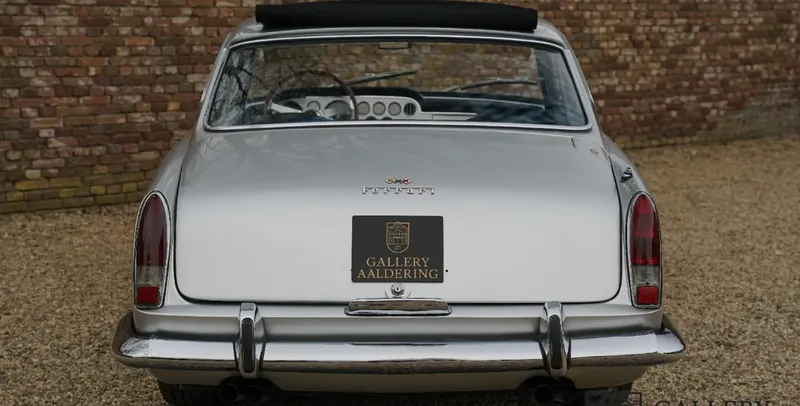 Ferrari 250 gte series 3  1aqeg29jds28sysx byxy