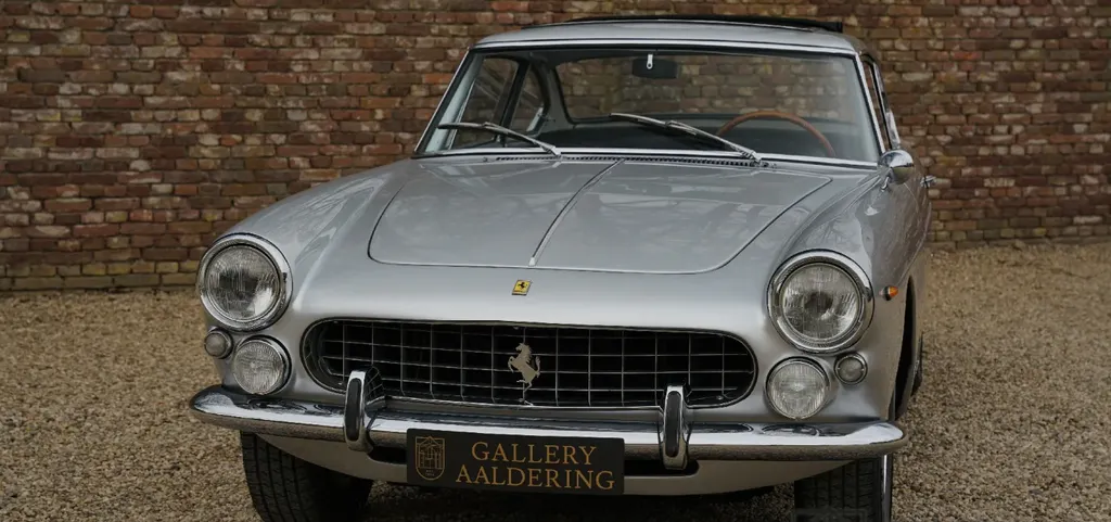 Ferrari 250 gte series 3  4zvo3d3ajvienr6fvpqjz