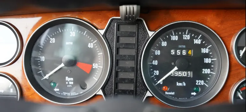 Jaguar xj6 l apcfieyzafmhbypasumxy